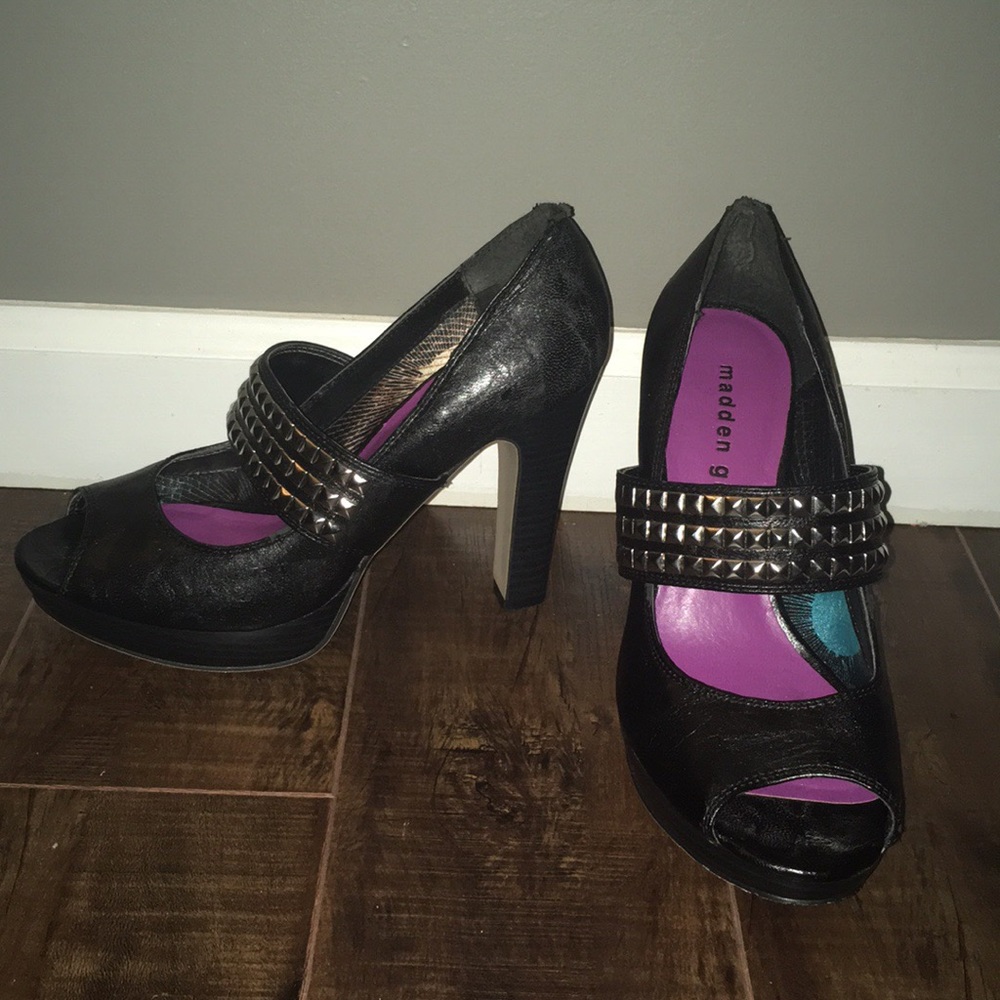 Madden Girl Syria Black Pari Heels